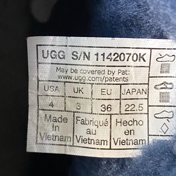 UGG Classic Mini II Velvet Fashion Winter Boots Big Girl Size 4 - Picture 8 of 12